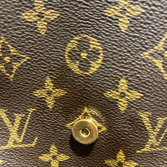 PRE LOVED Louis Vuitton Musette PM - Picture 9 of 12